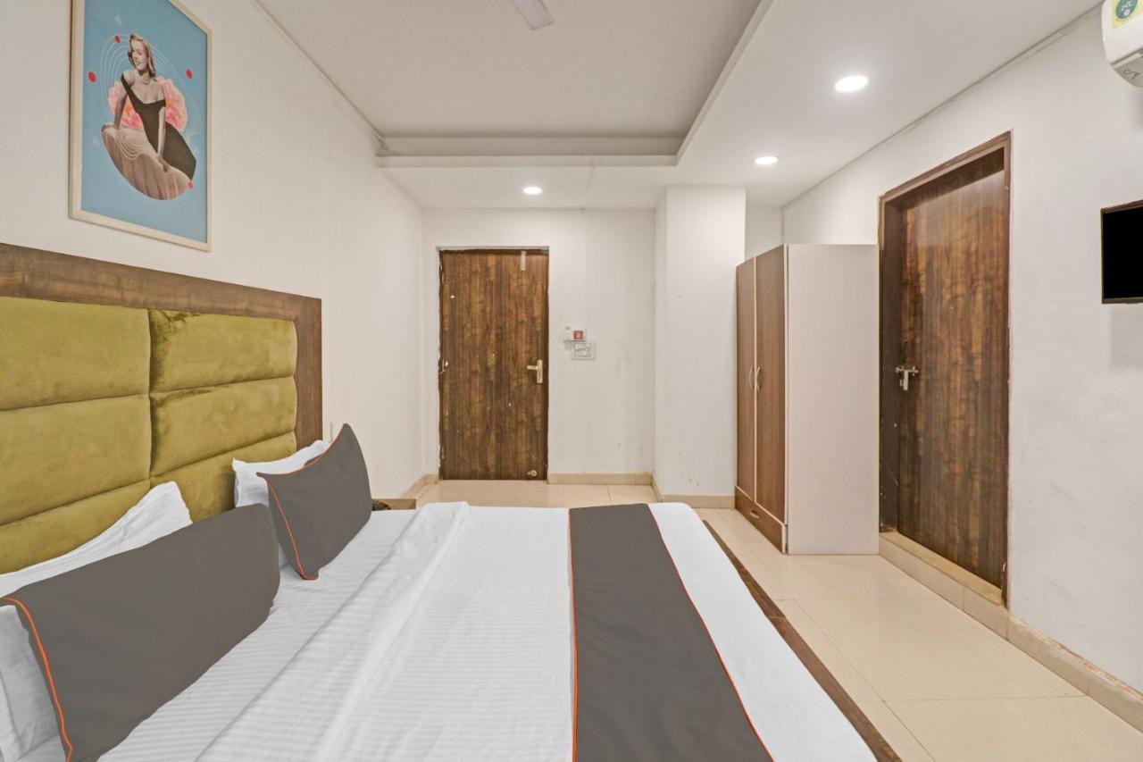 Hotel Collection O Seven Heaven Neu-Delhi Exterior foto