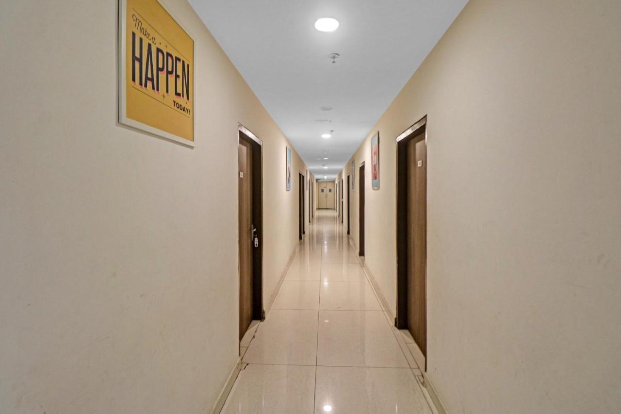 Hotel Collection O Seven Heaven Neu-Delhi Exterior foto