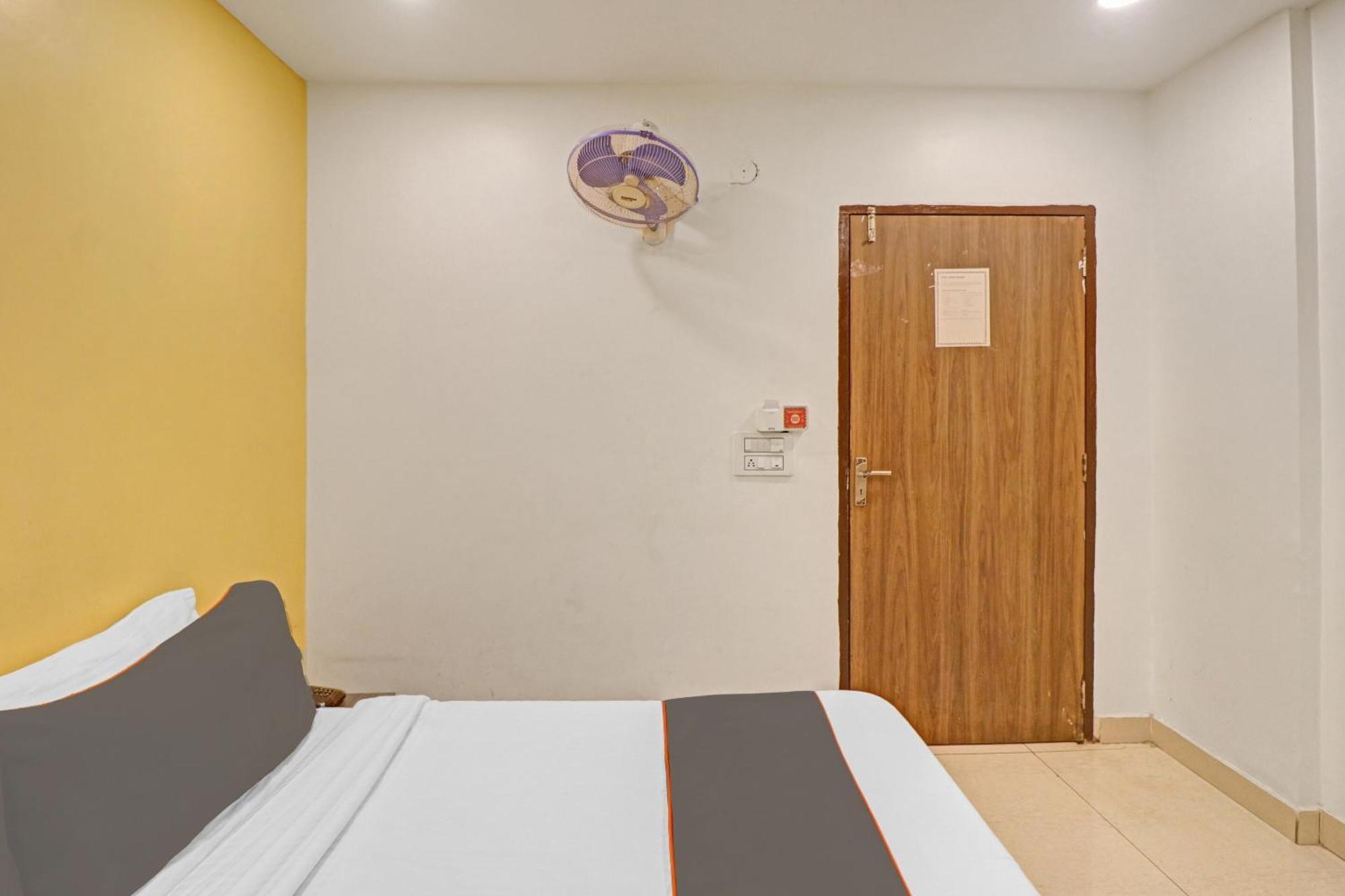 Hotel Collection O Seven Heaven Neu-Delhi Exterior foto