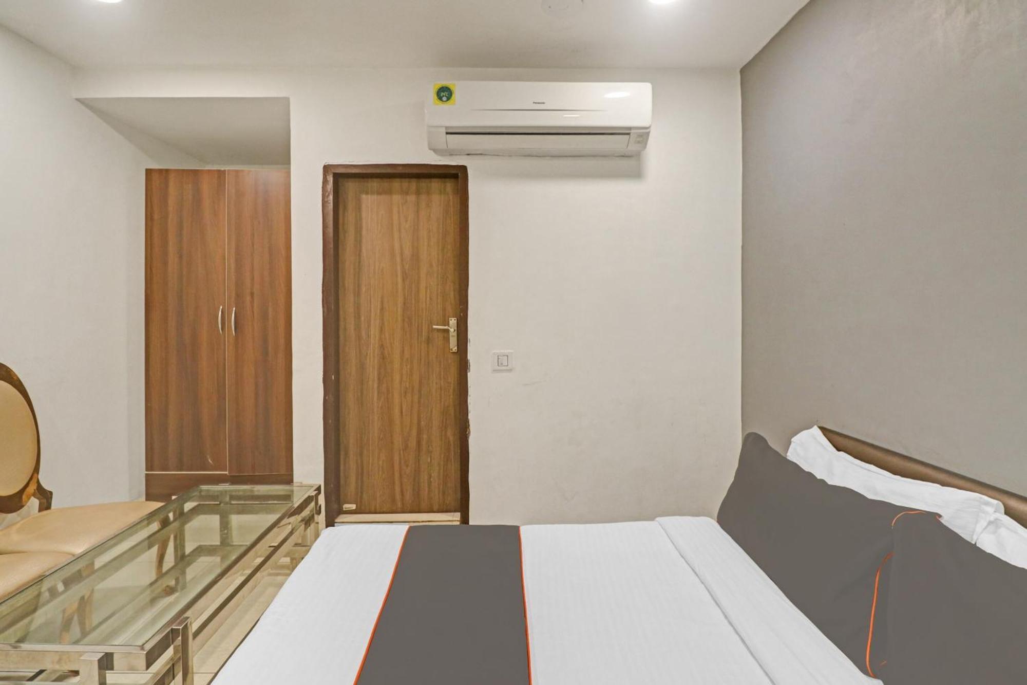 Hotel Collection O Seven Heaven Neu-Delhi Exterior foto