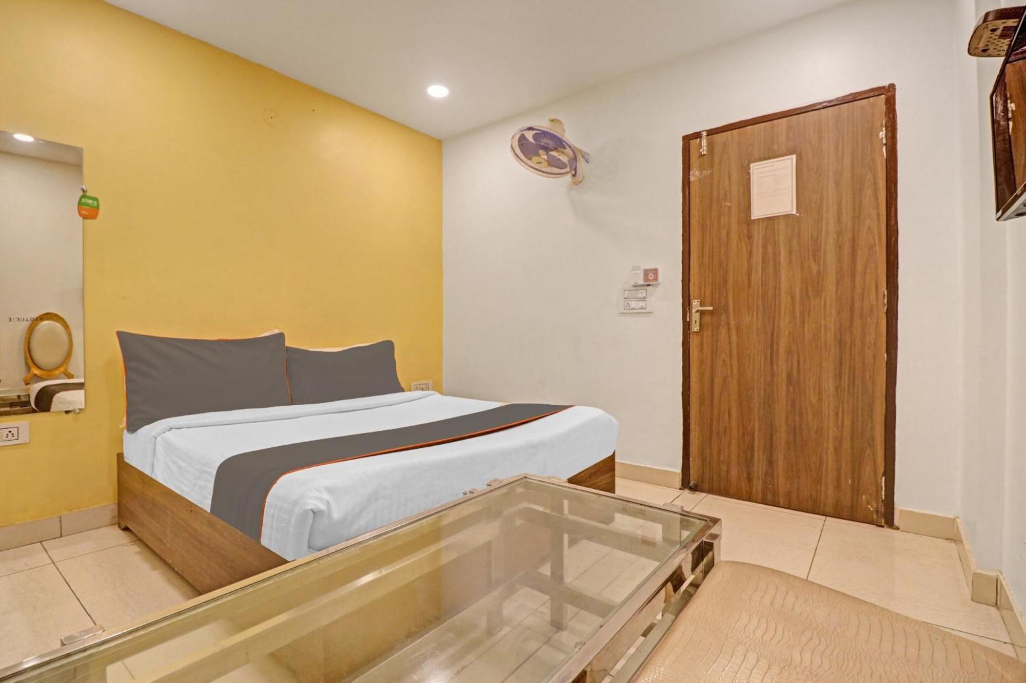 Hotel Collection O Seven Heaven Neu-Delhi Exterior foto