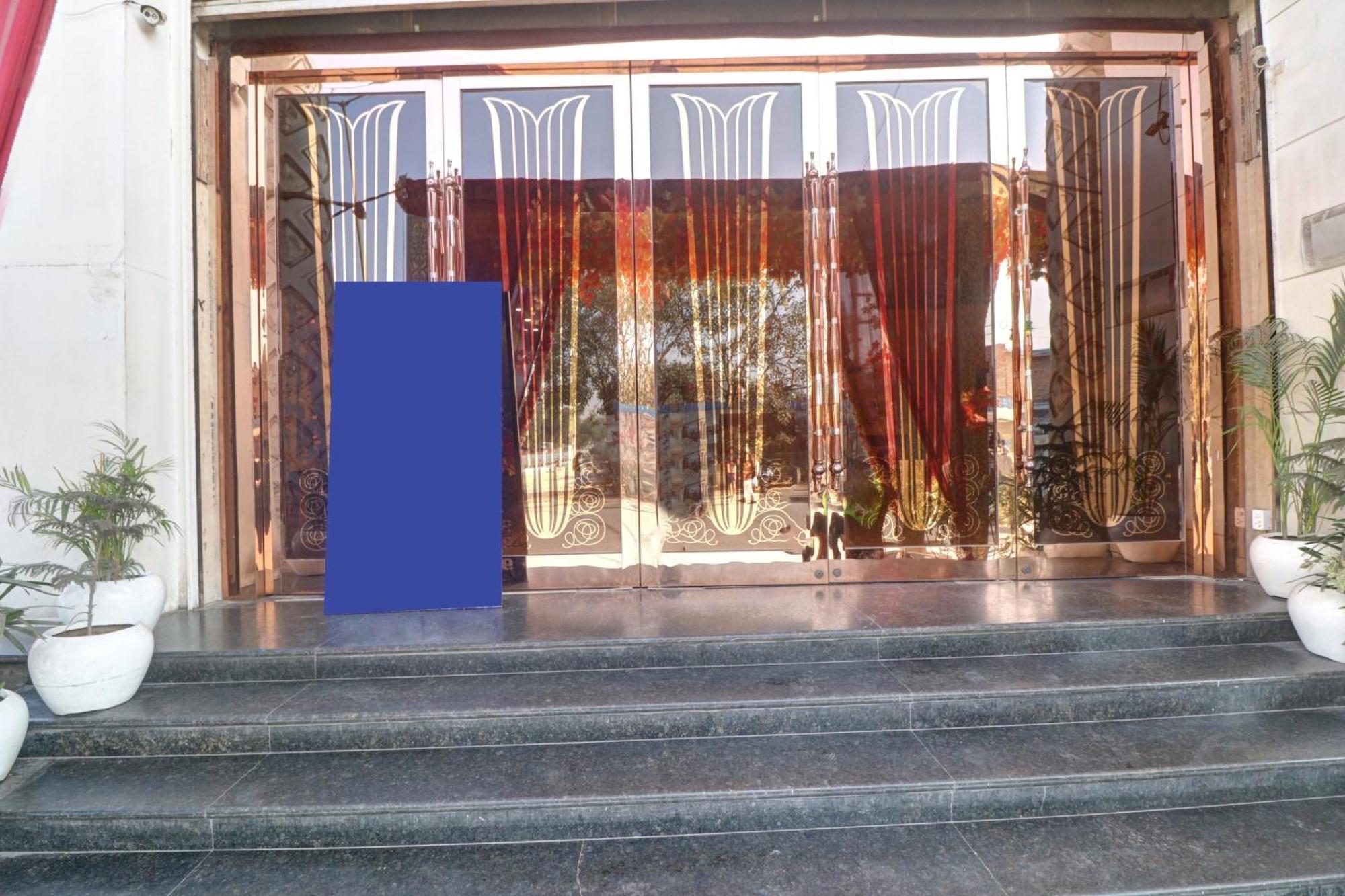 Hotel Collection O Seven Heaven Neu-Delhi Exterior foto