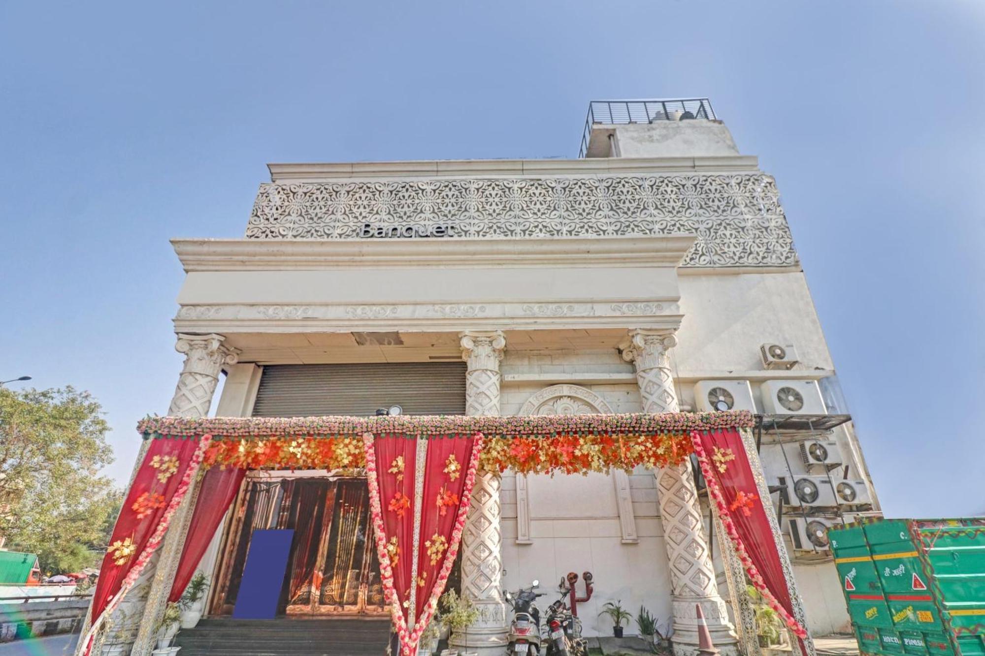 Hotel Collection O Seven Heaven Neu-Delhi Exterior foto